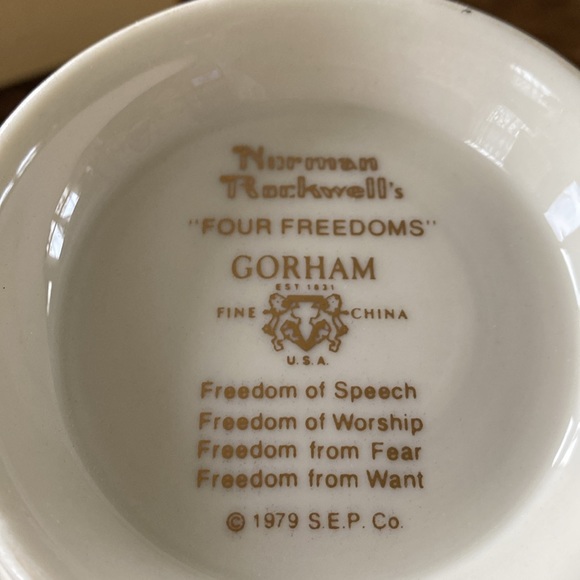 Gorham Norman Rockwell’s “Four Freedoms” Cachepot Bowl and Lid - Picture 10 of 11